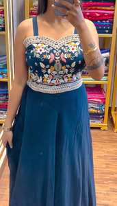 Conjunto de Vestido de Georgette Bordado de Lujo Unity con Chaqueta Estilo Kurti, Ropa de Fiesta y Festiva para Mujer - Product Image 3