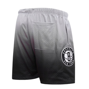 Pantalones cortos de baloncesto de malla degradada retro para hombre al por mayor negro/gris poliéster sólido estilo de calle cierre con cordón hecho en Pakistán - Product Image 3