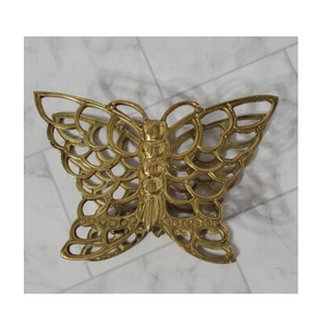 Soporte de pañuelos de latón Mariposa Patten Diseño Vajilla para el hogar Servilletero de latón Precio asequible - Product Image 1