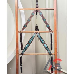 Tachuela de caballo de cuero con cuentas florales turquesa para cuello de pecho occidental hecha a mano para montar en senderos, estilo de carreras y Rodeo - Product Image 1