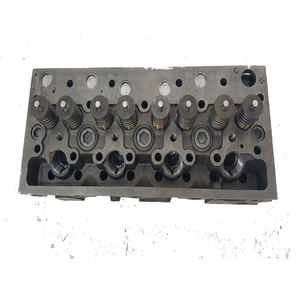 Cabeza de Cilindro Compatible con Merceedes Benz 3640105220  Motor Diésel OM364 OM364A - Product Image 1