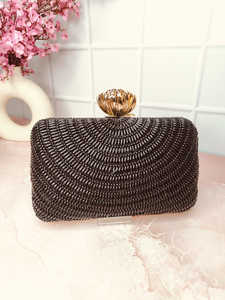 Pochettes brodées en gros femmes pochettes en vrac faveurs de mariage indien soie brute femmes sac à main à BAS PRIX PAR ARTISANAT DE LUXE - Product Image 4