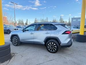 TOYOTA RAV 4 AWD 2021 d'occasion, conduite à gauche/droite - Product Image 3