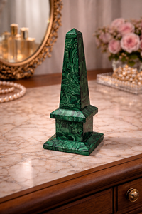 Juego de 2 Obeliscos de Cristal de Malaquita Hechos a Mano, Modernos y Ecológicos, Torres Decorativas de Piedras Preciosas - Product Image 2