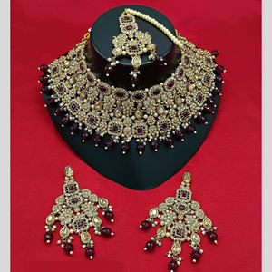 Conjunto de collar de Gargantilla chapado en oro clásico adornado con piedras y cuentas austriacas perfectas para ocasiones étnicas - Product Image 1