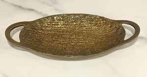 Bandeja de Servir Rectangular de Metal Plateado de Lujo, Asas Decorativas con Nudos, Acabado Texturizado, Patrón Escénico, Diseño Moderno, Multifuncional - Product Image 3