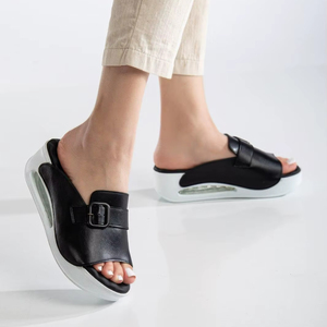 Modèle de pantoufles pour femmes avec semelle orthopédique détaillée à boucle - Product Image 2