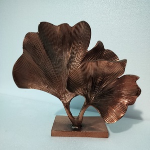 Estatuilla de perro de metal en tono dorado hecha a mano, escultura decorativa de mesa, estatua coleccionable para mascotas, decoración del hogar, adorno de oficina, animal - Product Image 5