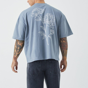 เสื้อยืดออกกำลังกายคอกลมแขนสั้นพิมพ์ลายสำหรับผู้ชาย ผ้าไมโครไฟเบอร์ แห้งเร็ว ระบายอากาศได้ดี น้ำหนักเบา ลายพื้นเรียบ ย้อมสี โพลีเอสเตอร์/คอตตอน - Product Image 4