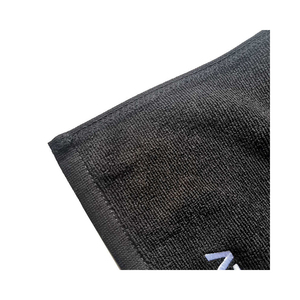 Vente en gros en usine 100% serviettes de sport à capuche en coton de couleur unie avec logo personnalisé et motif de sport à fonction magnétique - Product Image 4