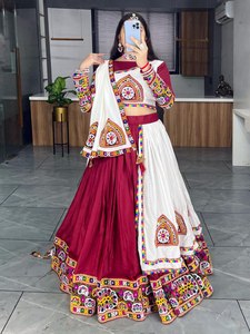 Lehenga choli gamthi ทำงานกับ patta ชั้นและงานกระจกจริงสำหรับผู้หญิงอินเดียสวมใส่ในเทศกาล navratri - Product Image 4