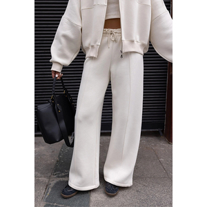 Conjuntos Deportivos de 2 Piezas para Mujer, Personalizados OEM 2025, Venta al por Mayor, Trajes Deportivos de Forro Polar Transpirable para Invierno y Primavera - Product Image 5