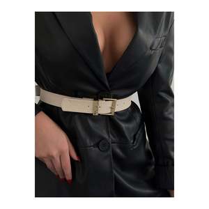 <span class=keywords><strong>Cintura</strong></span> da <span class=keywords><strong>donna</strong></span> Written <span class=keywords><strong>Bridge</strong></span> con fibbia dorata, <span class=keywords><strong>cintura</strong></span> per pantaloni, <span class=keywords><strong>cintura</strong></span> per giacca, <span class=keywords><strong>cintura</strong></span> per vestito, <span class=keywords><strong>cintura</strong></span> per camicia - Beige-Oro - Product Image 6
