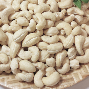 Hot Sales High Quality <b>Nuts</b> Cashew W240 Cashew <b>Nuts</b> WW180, WW240, WW320 SANTIGO Cashew <b>Nuts</b> W320 OEM, ODM - Product Image 1