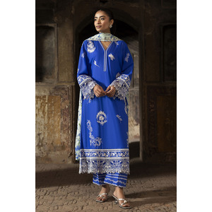 Ensemble de costume 3 pièces brodé pour femme en tissu lawn avec dupatta imprimé à motifs et bordure de pantalon brodée DN-62023 - Product Image 4