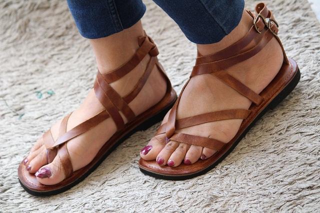 สีน้ำตาล