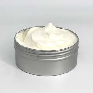 Beurre Corporel Tropical Vacay 200ml – Lotion Corporelle Hydratante Quotidienne à Base de Beurre de Karité, Crème Éclaircissante et Nourrissante - Product Image 2