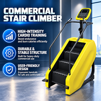 Équipement de fitness commercial aux couleurs vives, affichage numérique, vitesse réglable, entraînement cardio en salle de sport, simulateur d'escalade, Stepmill