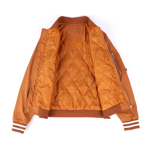 แจ็คเก็ตบอมเบอร์สตรีทแวร์แบบยูนิเซ็กซ์คุณภาพพรีเมียม พร้อมงานปัก ผ้าโพลีเอสเตอร์/คอตตอน/ไนลอน กันน้ำและเป็นมิตรกับสิ่งแวดล้อม - Product Image 3