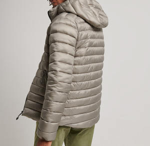 Veste matelassée pour homme avec col montant et capuche, logo brodé, vêtements décontractés d'hiver, couleur unie, coupe décontractée, veste d'hiver pour homme - Product Image 2