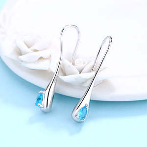 Orecchini Pendenti in Argento Sterling con Gemme a Goccia, Design Unico e alla Moda - Product Image 6