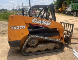 Cargadora Compacta Case TR270 2017: Potencia de Elevación Radial Confiable para Trabajos Pesados - Product Image 1