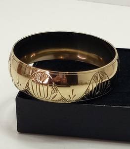 MS Handicraft Modern 69mm Brazalete de Latón Crudo Ancho Hecho a Mano con Incrustaciones y Diseño de Canal - Product Image 1