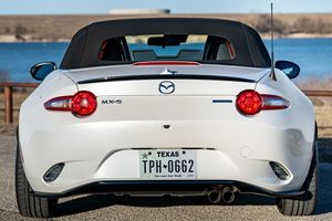 รถมาสด้า MX-5 Miata Club ปี 2023 สภาพดีเยี่ยม มือสอง - Product Image 1