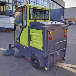 CTO S2000Balai de construction haute performance Balayeuse de pelouse Balayeuse de rue Tracteur avec un bon service après-vente - Product Image 2