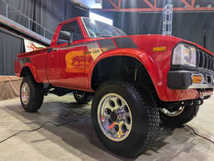 Voiture d'occasion de qualité et abordable, Toyota Pick-up S-R5 1983, conduite à gauche - Product Image 4