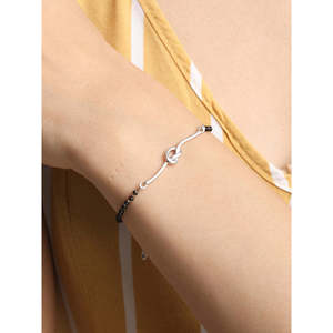 Compre una Pulsera de Plata 925 con Cuentas de Ónix, Circonita, Perla y Diamante en Forma de Corazón para Cada Momento, Compromiso o Regalo - Product Image 4