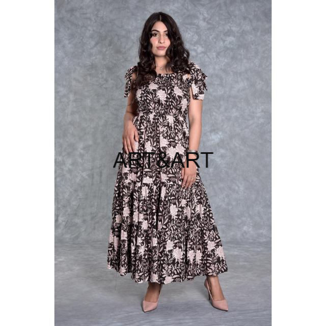 สีน้ำตาล