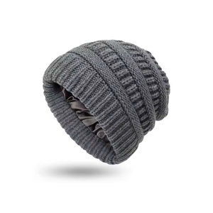 Gorro de punto acrílico de invierno de alta calidad, gorro con logotipo personalizado, colores sólidos, venta al por mayor para playa y viajes, ropa personalizada OEM - Product Image 1