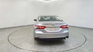 Toyota caamry Le ซีดาน4L อัตโนมัติ, เครื่องยนต์เทอร์โบสีดำที่นั่งภายในทำจากผ้ากล้องหลังพวงมาลัยซ้าย2018 - Product Image 5