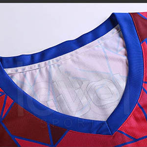 Uniformes de Baloncesto de Alta Calidad, Transpirables, de Manga Corta, en Tela de Poliéster, Conjuntos Personalizados con MOQ Bajo, Opción de Sublimación - Product Image 5