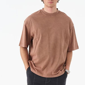 T-shirt vintage surdimensionné à épaules tombantes personnalisé pour homme, coton lourd, lavé à l'acide, coupe ample, streetwear, Tee Haus Industries - Product Image 6