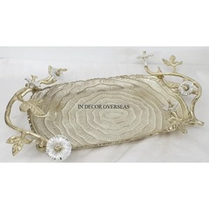 Cuenco de diseñador de flores de forma rectangular de Color blanco y chapado en oro de metal resistente con asas para el mejor agarre de la India - Product Image 6