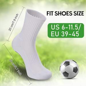 2/4 pares de calcetines de fútbol para hombre con empuñaduras acolchadas antideslizantes fútbol baloncesto calcetines deportivos 30% algodón y 70% poliéster - Product Image 2