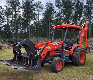 Tracteur Kubota MX5400 avec chargeur frontal, tracteur agricole à roues, machine agricole utilitaire - Product Image 4