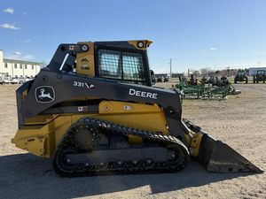 รถตักล้อยางมือสอง John Deere 331P แบบตีนตะขาบ  กำลังยกสูง  ใช้งานได้หลากหลาย  ขายด่วน - Product Image 4