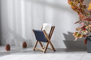 Organizador de Revistas y Periódicos de Madera y Cuero para el Suelo, Decoración para Sala de Estar/Oficina en Casa, Soporte de Pie - Product Image 3