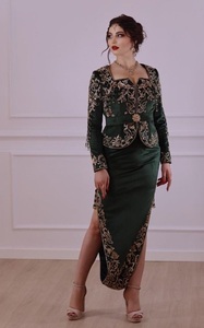 2023 nouvelle superbe broderie Zari or sur veste en soie et robe Karakou ornée de perles de verre de cristal pierre et travail Dabka - Product Image 2