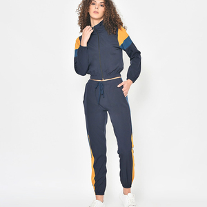 Sweat-shirt d'hiver pour femmes, logo personnalisé, OEM, coupe classique, polaire respirant, sweat-shirt sexy, vente en gros, mode personnalisée, prix bas - Product Image 1