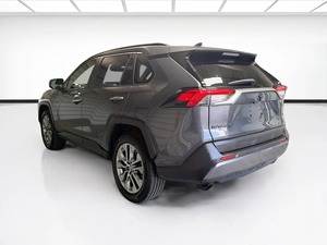 Toyota RAV4 LIMITED 2021 Seminuevo, SUV de 5 Asientos, Faros LED, Interior Oscuro, Aire Acondicionado Automático, Asientos Manuales, Neumáticos R18, Volante a la Izquierda (LHD) - Product Image 3