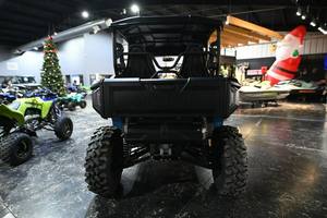 Wolverine RMAX4 1000 Limited 2025-2026, propre et impeccable, prêt à être exporté dans le monde entier - Product Image 5