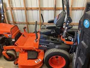 เครื่องตัดหญ้าไร้สายแบบโรตารี่ รุ่น Z781i ปี 2025 สำหรับงานอุตสาหกรรม เครื่องยนต์ 2 จังหวะ พร้อมถังเก็บหญ้า 250 ลิตร ใช้แก๊ส 24 โวลต์ - Product Image 4