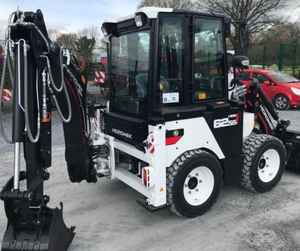 Retroexcavadora TOP Hidromek HMK 62SS Alpha 4x4 Diésel con Cargador Frontal - Product Image 1