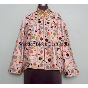 Chaqueta Étnica de Terciopelo Suzani, Estilo Boho, Hecha a Mano, Bordada, Kimono, Chaqueta Vintage Suzani para Mujer - Product Image 6