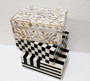 Cajas con incrustaciones de hueso hechas a medida hechas de hueso natural ideales para reventa en tiendas caseras - Product Image 2
