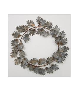 Couronne métallique au design moderne pour la décoration des fêtes, ornements de Noël ou décoration élégante de style raffiné avec une qualité durable. - Product Image 4